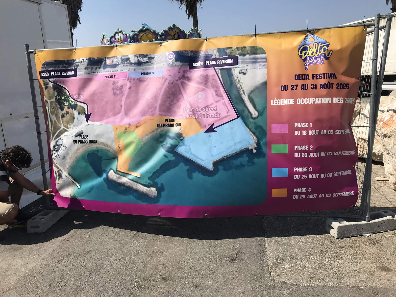 Plan de situation du festival, accès au bord de mer restreint et compliqué