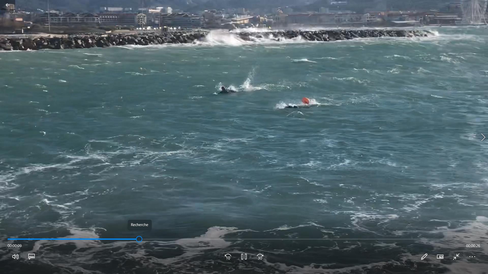 Nageurs de retour de la tempête